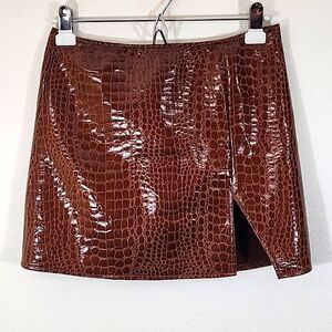 Motel faux leather snakeskin/crocodile print brown mini skirt size S